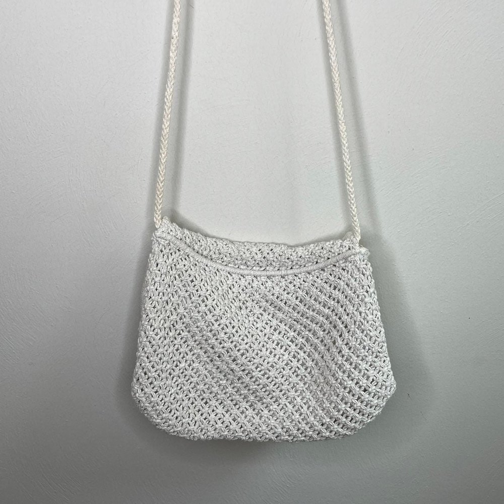 Handmade Y2K white macramé crochet bag purse with wooden beads woven cotton - Picture 3 of 12